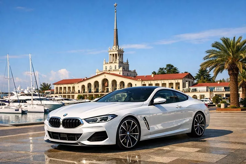Бизнес авто BMW у Морского порта Сочи